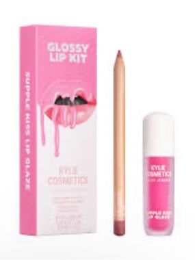 Kylie Cosmetics Glossy Lip Kit - 811 Candy Pink New